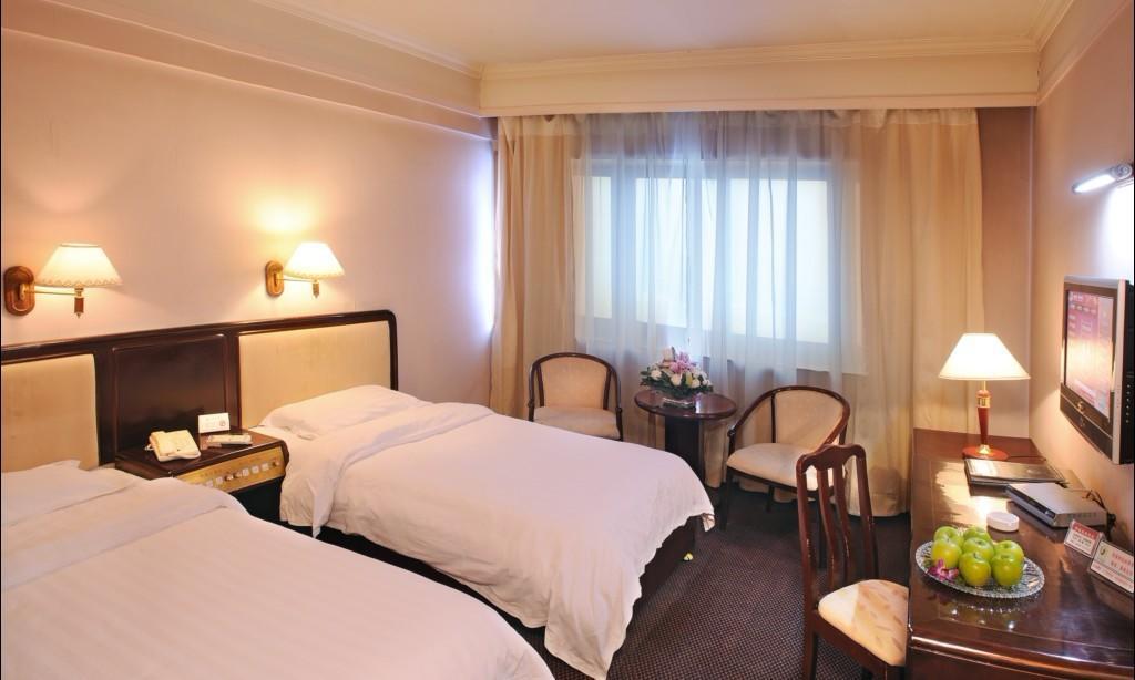 Urumqi Jingu Hotel Ngoại thất bức ảnh