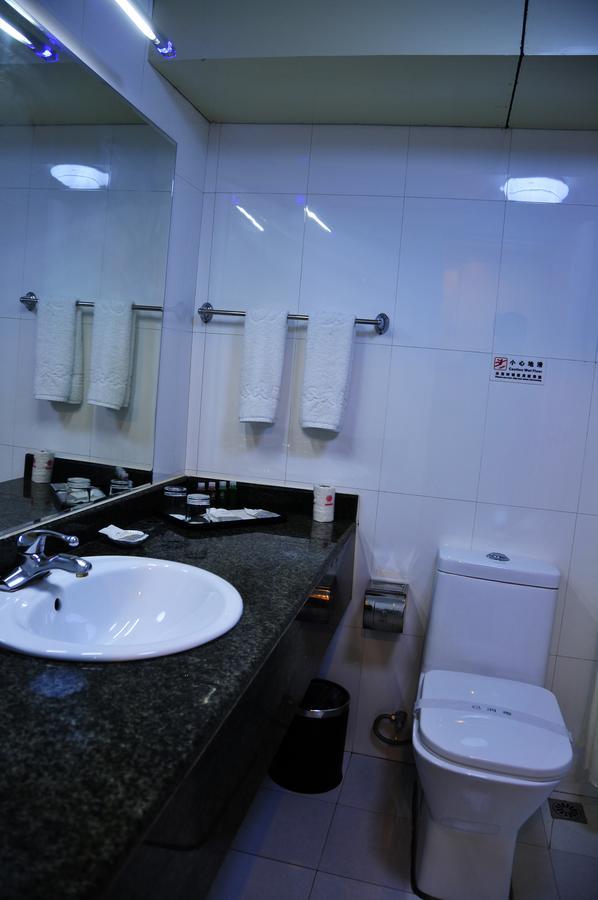 Urumqi Jingu Hotel Ngoại thất bức ảnh